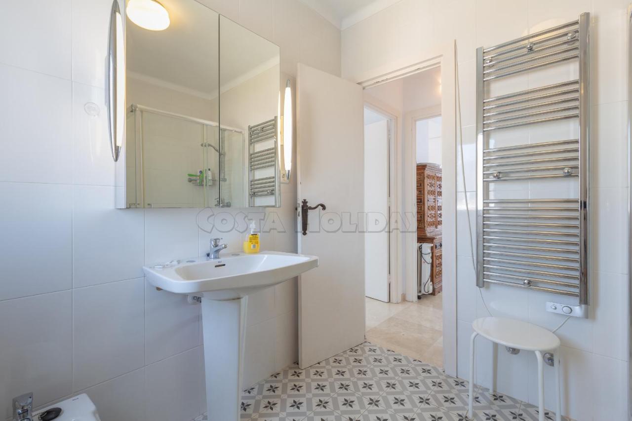 Los Reales 8C Estepona Bagian luar foto